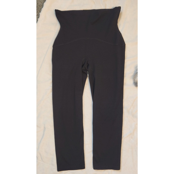 SPANX By Sara Blakely Black Seamless Capri Leggings Shaping Size Medium - Picture 1 of 8